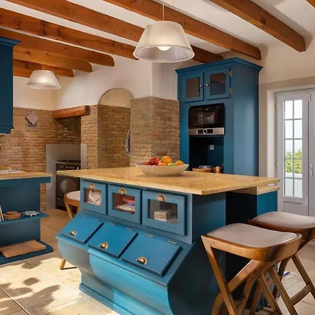 Writer's - Luxury Inspiration Willa Colares